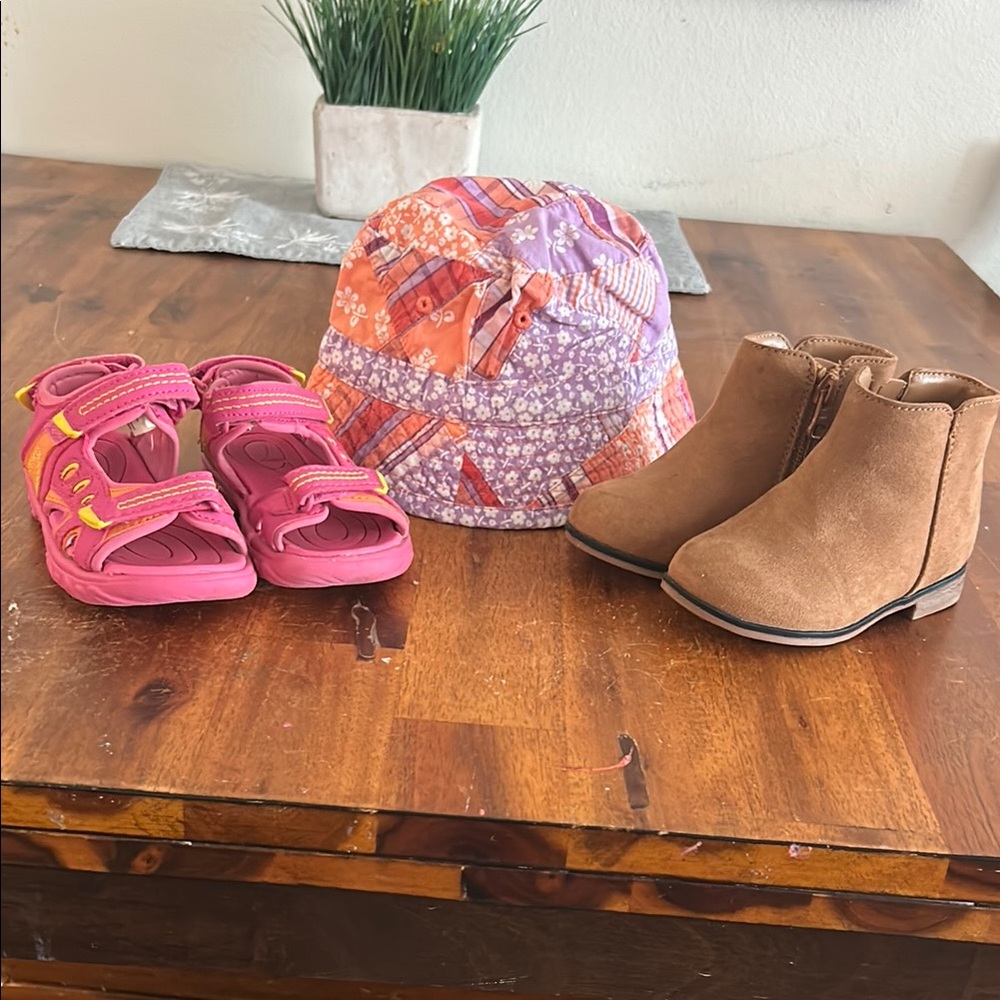 3 Items.Jumping Beans Sandals + Cat&Jack tan boots + Children's Place Sun Hat.